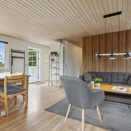 Cozy In With Kitchen Holiday home